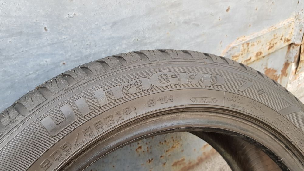 Зимние шины Continental 205/55/16 комплект 5-5.5мм