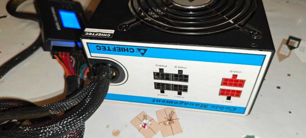 Блок питания компьютера Chieftec CTG-750C 750W A80, полный комплект.