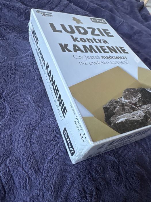 Ludzie kontra kamienie, gra Trefl, nowa, zafoliowna