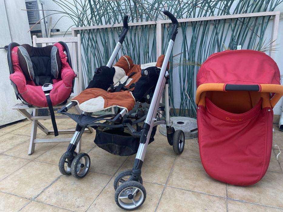 Alcofa Quinny BebeConfort MaxiCosi Carrinho BebeConfort com ovo