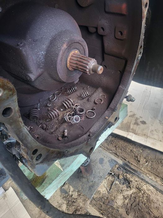 Naprawa ciągników rolniczych – silniki, skrzynie, elektryka