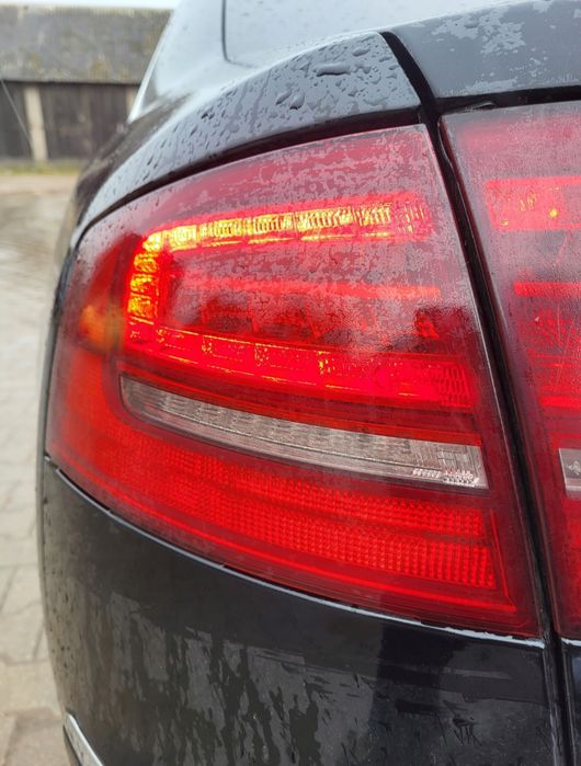 Lampy tylne dymione komplet LED II lift oryginał Audi A8 S8 D3