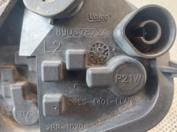 Suporte lâmpada esquerdo OPEL Corsa D