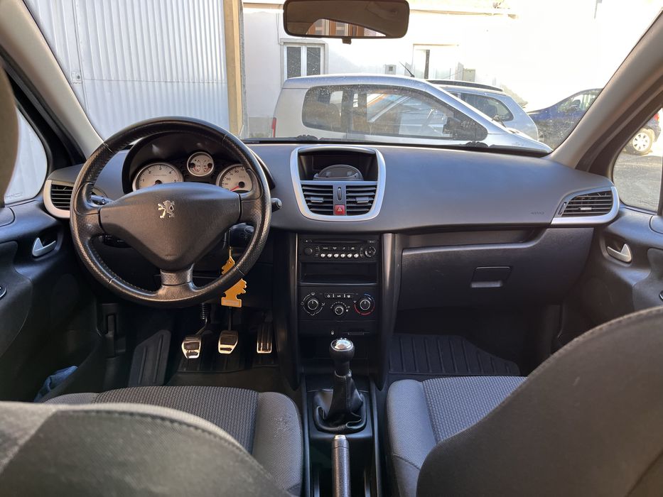 Peugeot 207 1.6 HDI 90 CV / 150.000 km / versão 99G