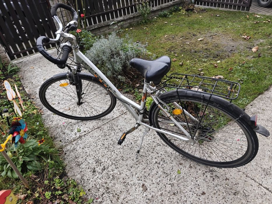 Rower damski lekki aluminiowa rama koła 28"