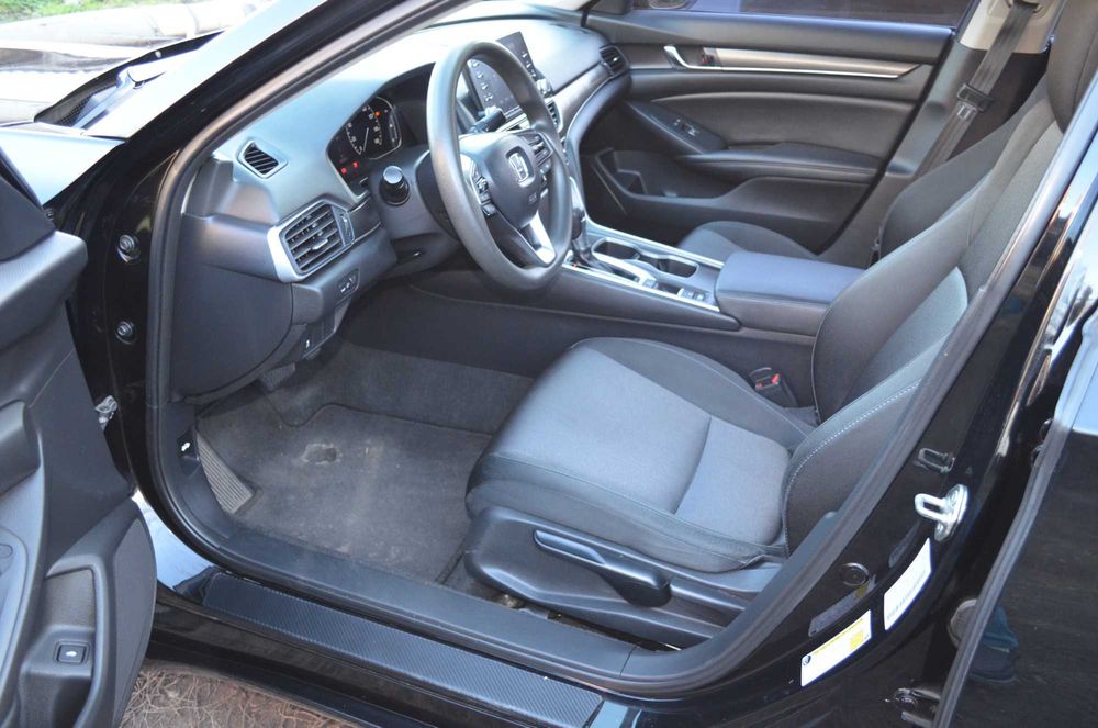 Honda Accord 2019 VIN 1HGCV1F11KA087216 фото оголошення 15 з 17