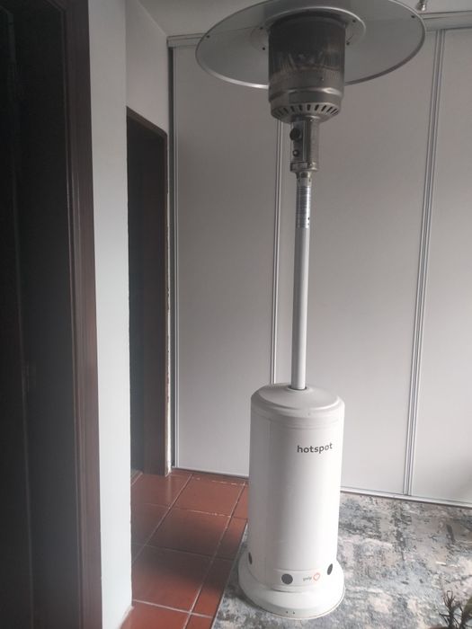 Dois quecedores de exteriores,em muito bom estado 100€ cada