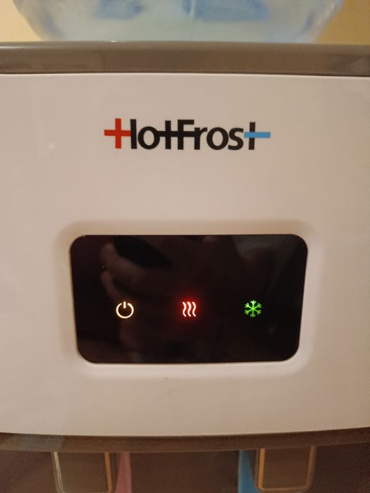 Кулер для води HotFrost V115