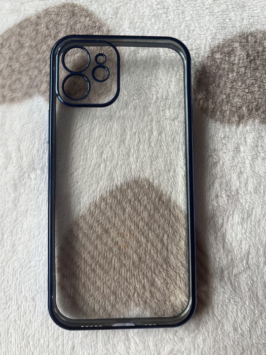 Etui na telefon iPhone 12/ szkło LCD