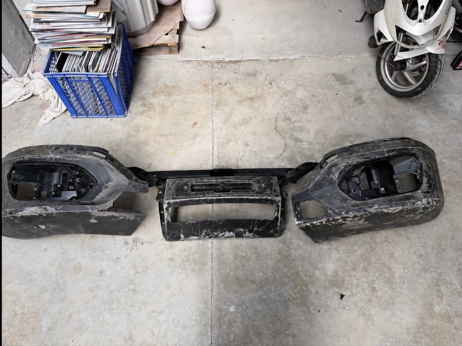 Pintura e acabamento de peças automovel