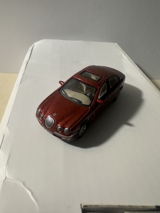 Miniatura jaguar S-type