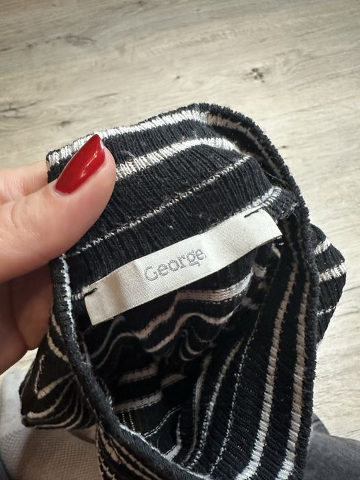 Półgolf damski w paski | czarny z białymi paskami | M / 38