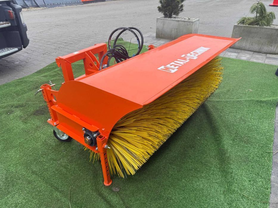 Zamiatarka do ciągnika ładowarki wózka 1,2m-2,4m