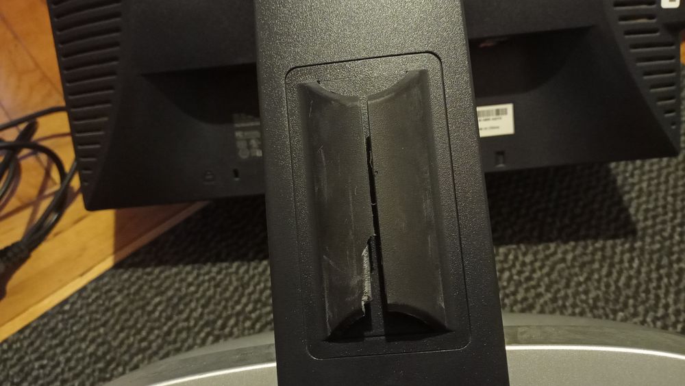 Monitor Dell używany