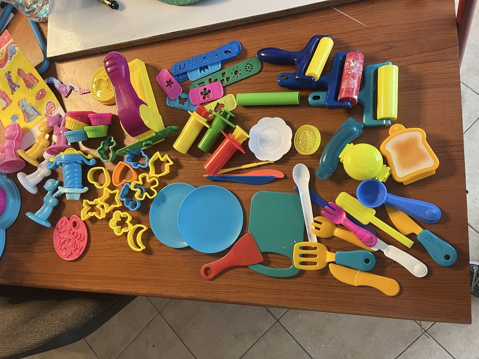 3 zestawy play-doh ciastolina