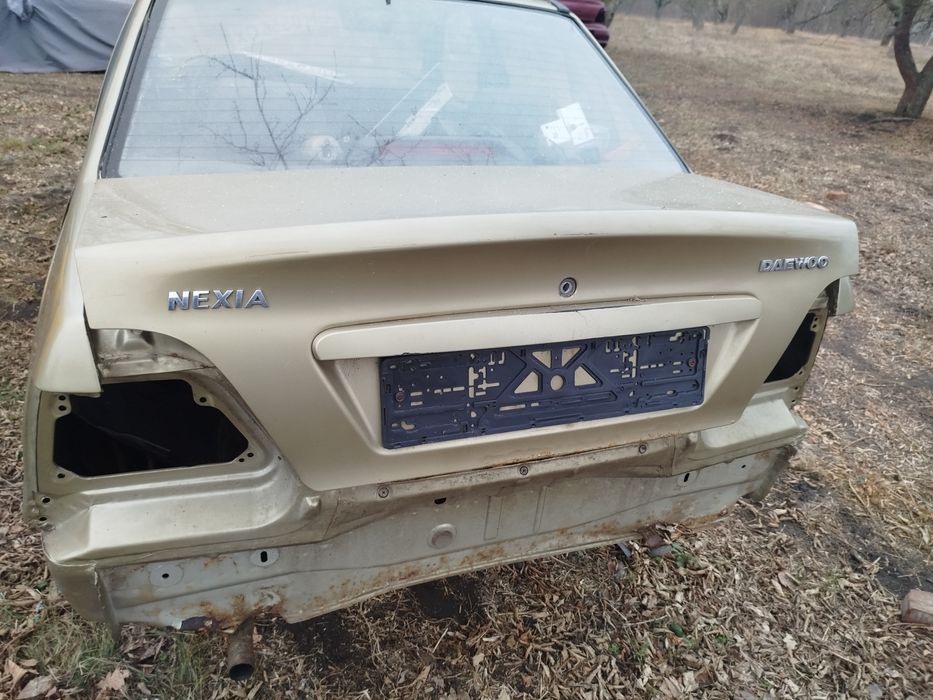 Фары Нексия Н100