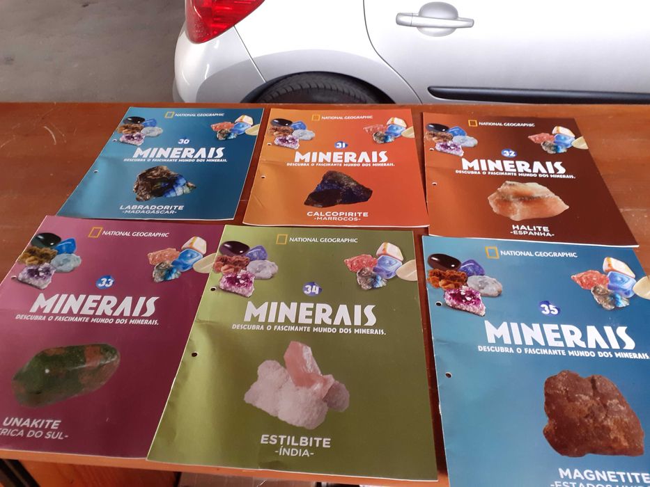 Revistas de minerais da National Geographic
