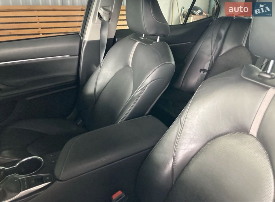 Toyta camry 2019