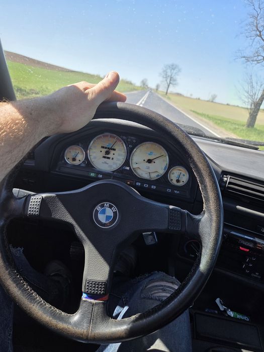 Bmw e30 coupe 2.0 R6 super stan