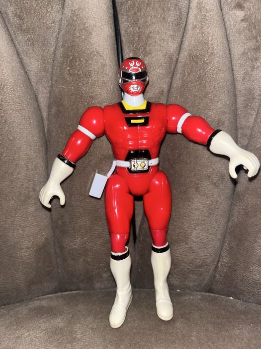 figurka akcji Czerwonego Rangera z serii Power Rangers Turbo