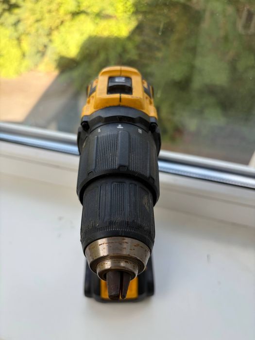 Оригінал DeWALT DCD709 20V MAX Brushless, ударний шуруповерт, стан хороший