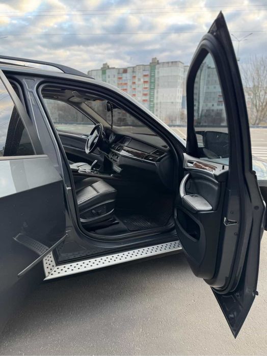 Продам Обмін BMW X5 e70 3.0 бензин 2011 рік