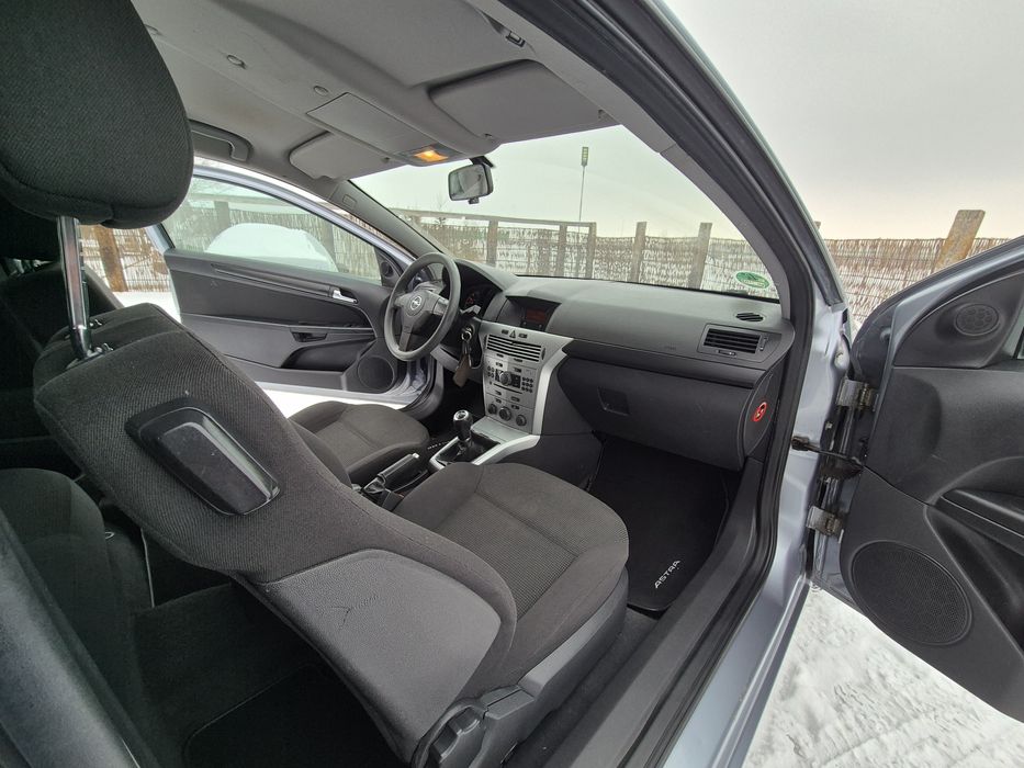 Opel Astra H GTC Coupe 1.4 Benzyna 90KM 2009R