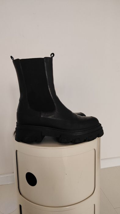 Botki na platformie Kazar 8