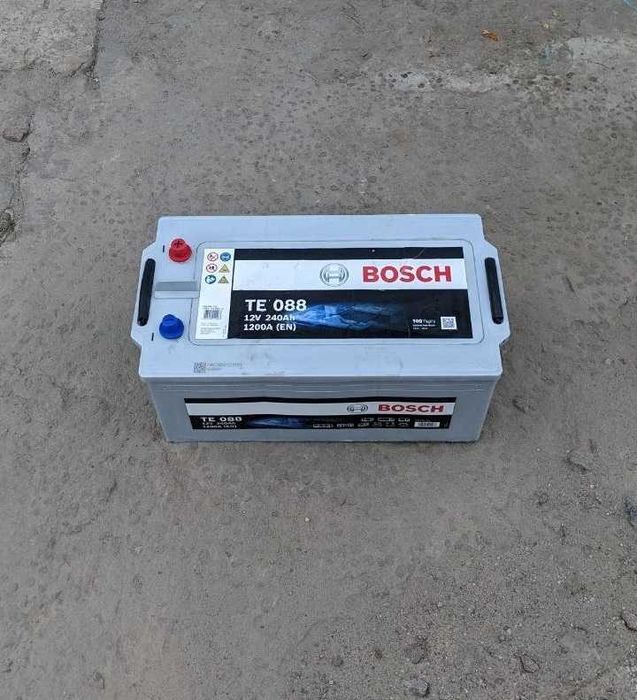 EFB-грузовой аккумулятор BOSCH 240 Ah 1200A (TE 088) 518x279x240