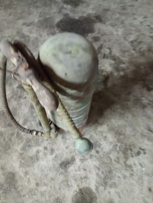 Pulverizador de sulfato antigo