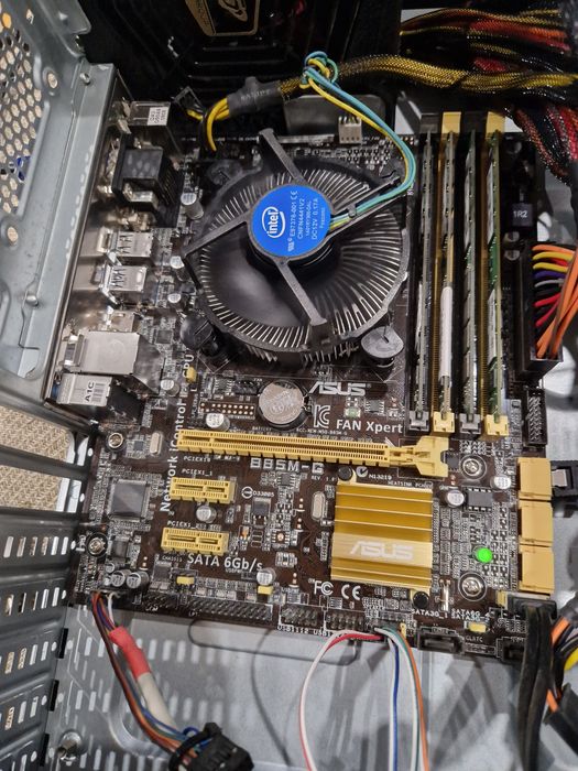 Intel i7-4770 3.9ghz/16gb память/ASUS B85M-G Комплект 8потоків дляПК