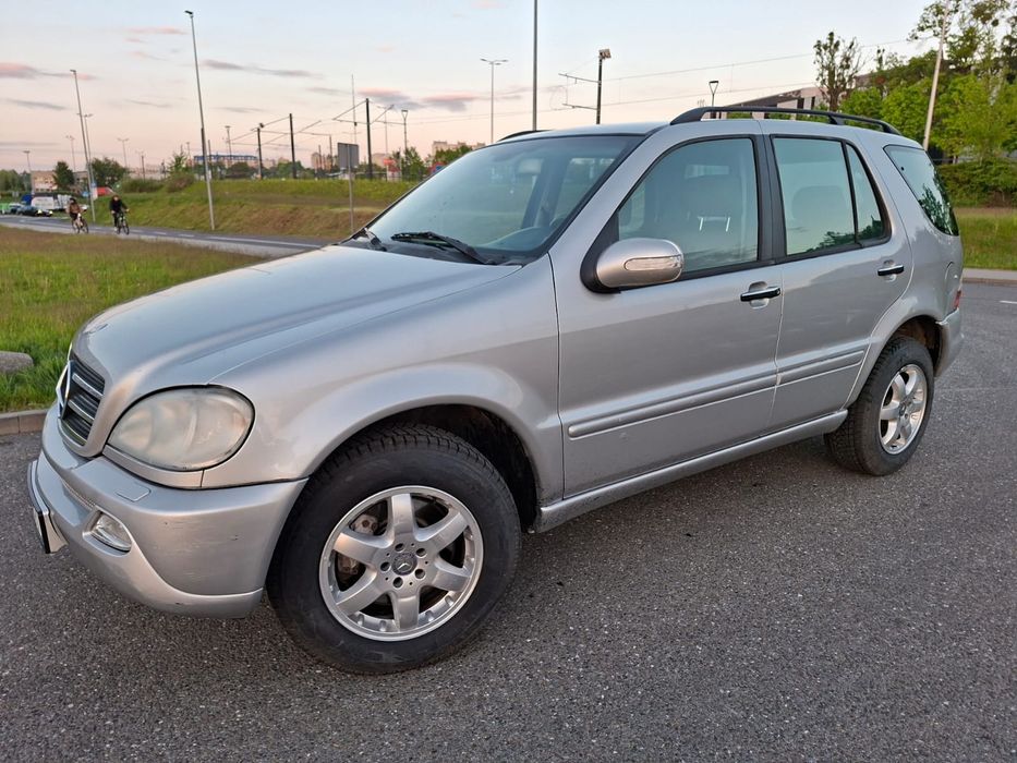 Mercedes ML  W163 400CDI 4.0 V8 250km Lift Hak