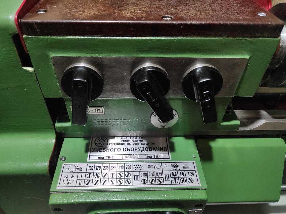 Продам  токарный станок ТВ-6 в новом состоянии.
