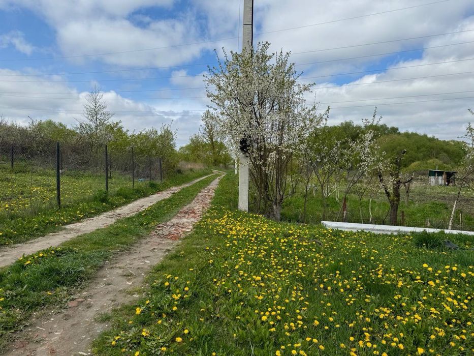 Продаж ділянки Лезневе