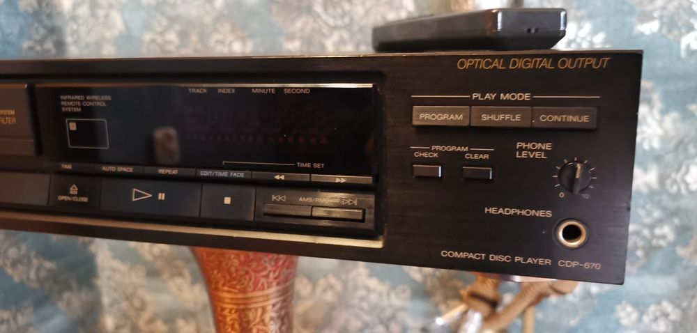 Sony CDP-670 | Burr-Brown PCM56 | Oryginalny Pilot | Klasyk Hi-Fi