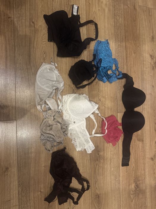 Oddam 9 szt biustinosze w stanie idelanym ok 75de