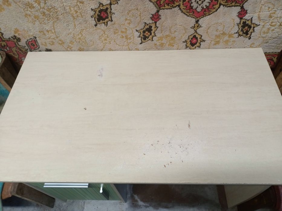 Продам письменный стол