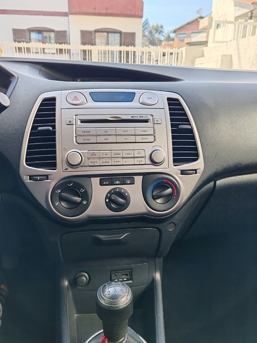 Hyundai i20 - NOVO - 53 mil kms!!!
