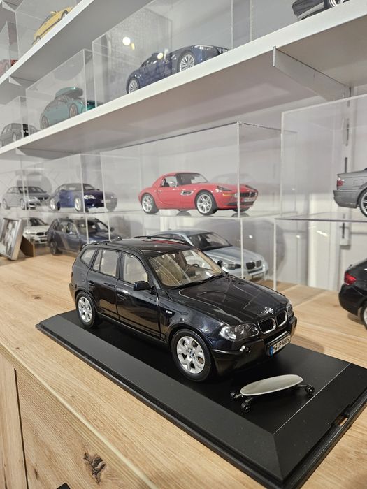 BMW 1:18 X3 Kyosho E83