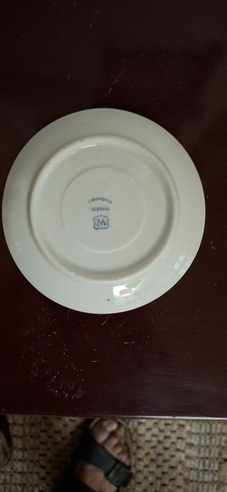 Rara chávena e pires de café da prestigiada fábrica Dresden séc XIX, Pintada à mão com motivos florais