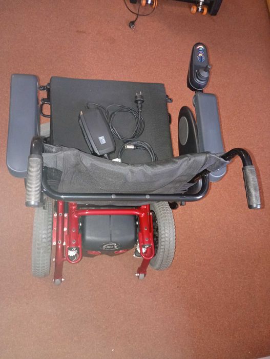 Wózek inwalicki Qickie Tango elektryczny jak nowy!!!