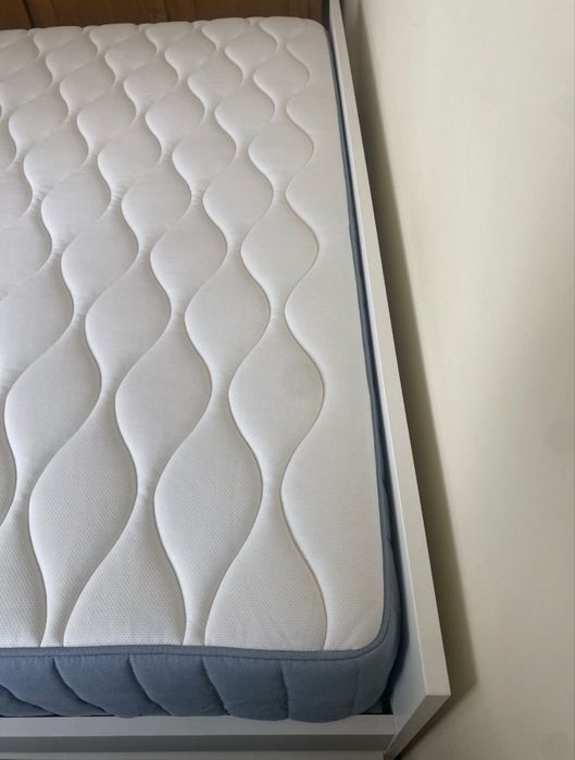 Colchão Ikea VÅGSTRANDA novo