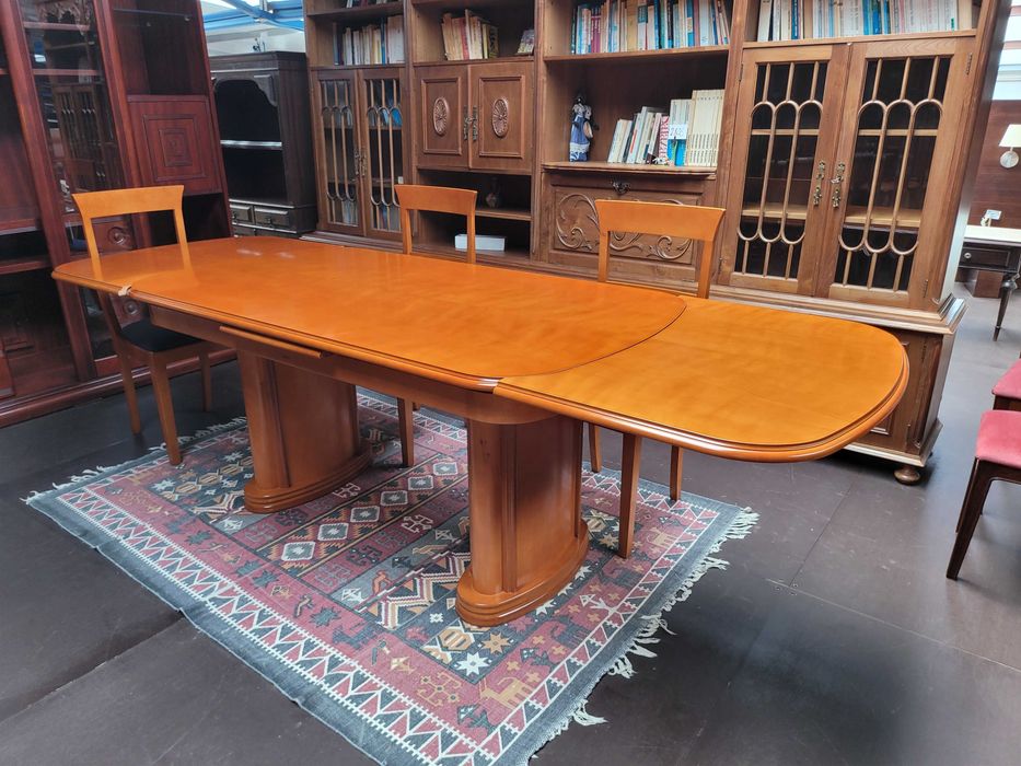 Mesa de sala em madeira maciça - Extensível - óptimo estado