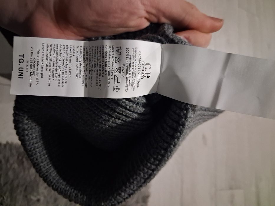 Czapka cp company szara
