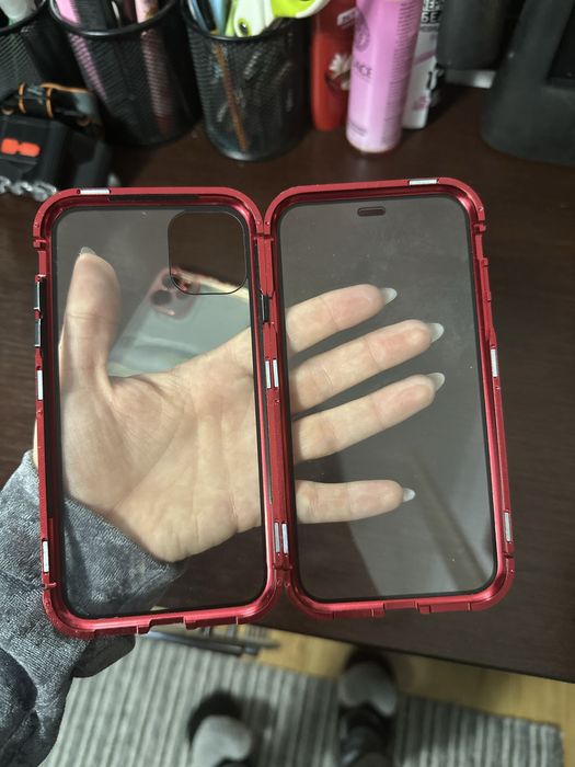 Чохол на айфон 11.