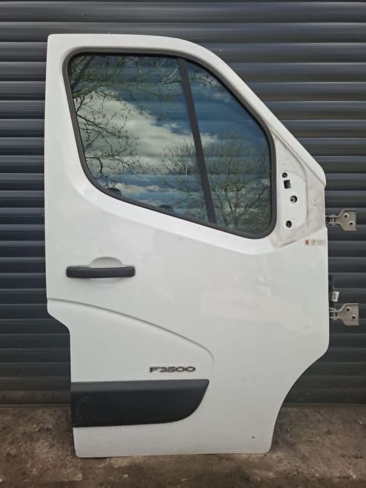 DRZWI PRZEDNIE PRZÓD PRAWE RENAULT MASTER OPEL MOVANO B 2010-  W KOLOR