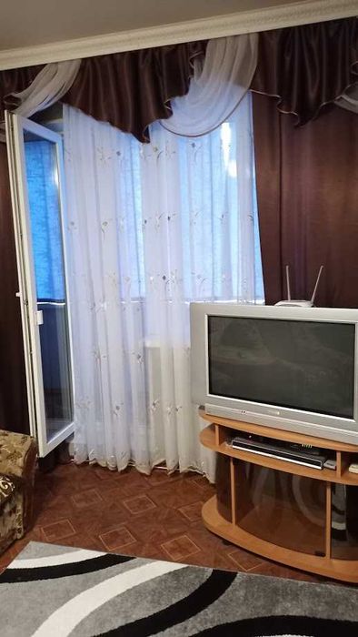 Квартира погодинно, подобово Ярослава Мудрого(центр) ,пісчаний