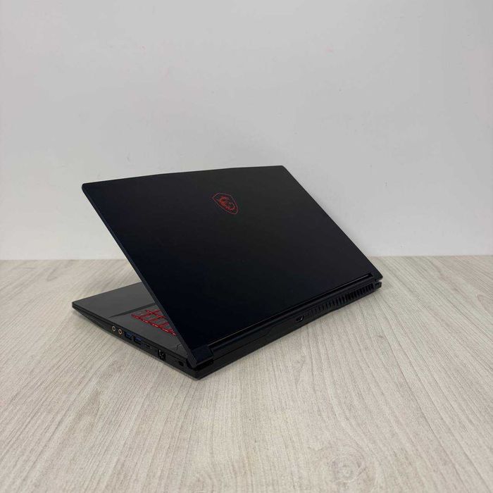 MSI Thin GF63 12VE 15.6  144Hz i5-12450H 16GB SSD 512GB RTX 4050