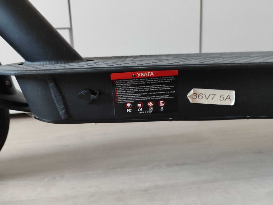 Електросамокат Crosser E9