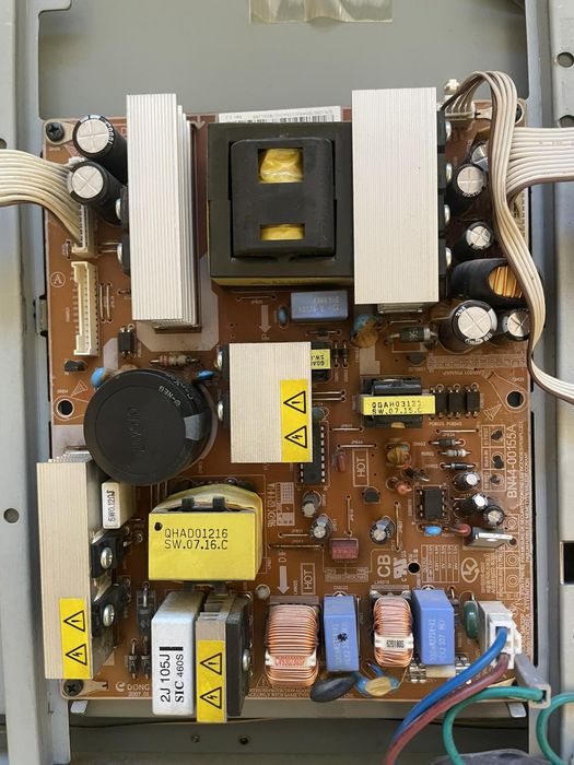 Деталі Телевізора Samsung LE32R82BX, на деталі